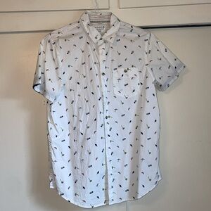 Men’s Free Planet White Shirt with Black Pattern *Only used ONCE* EUC Size M